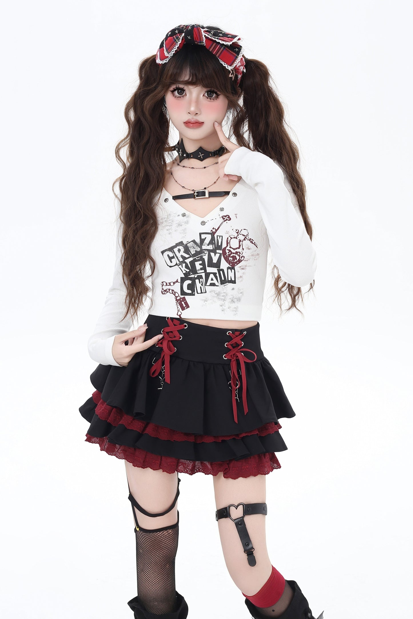 Vネッククロップドトップス