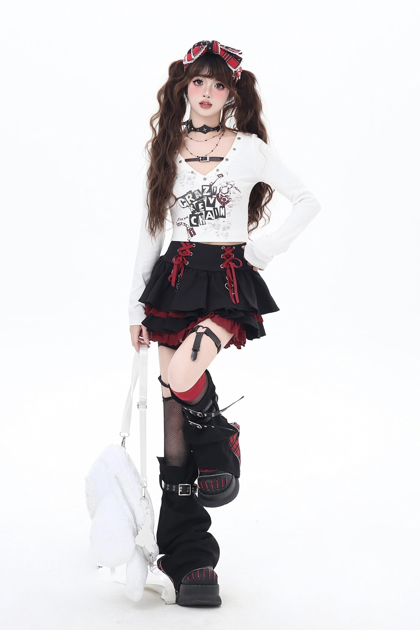 Vネッククロップドトップス