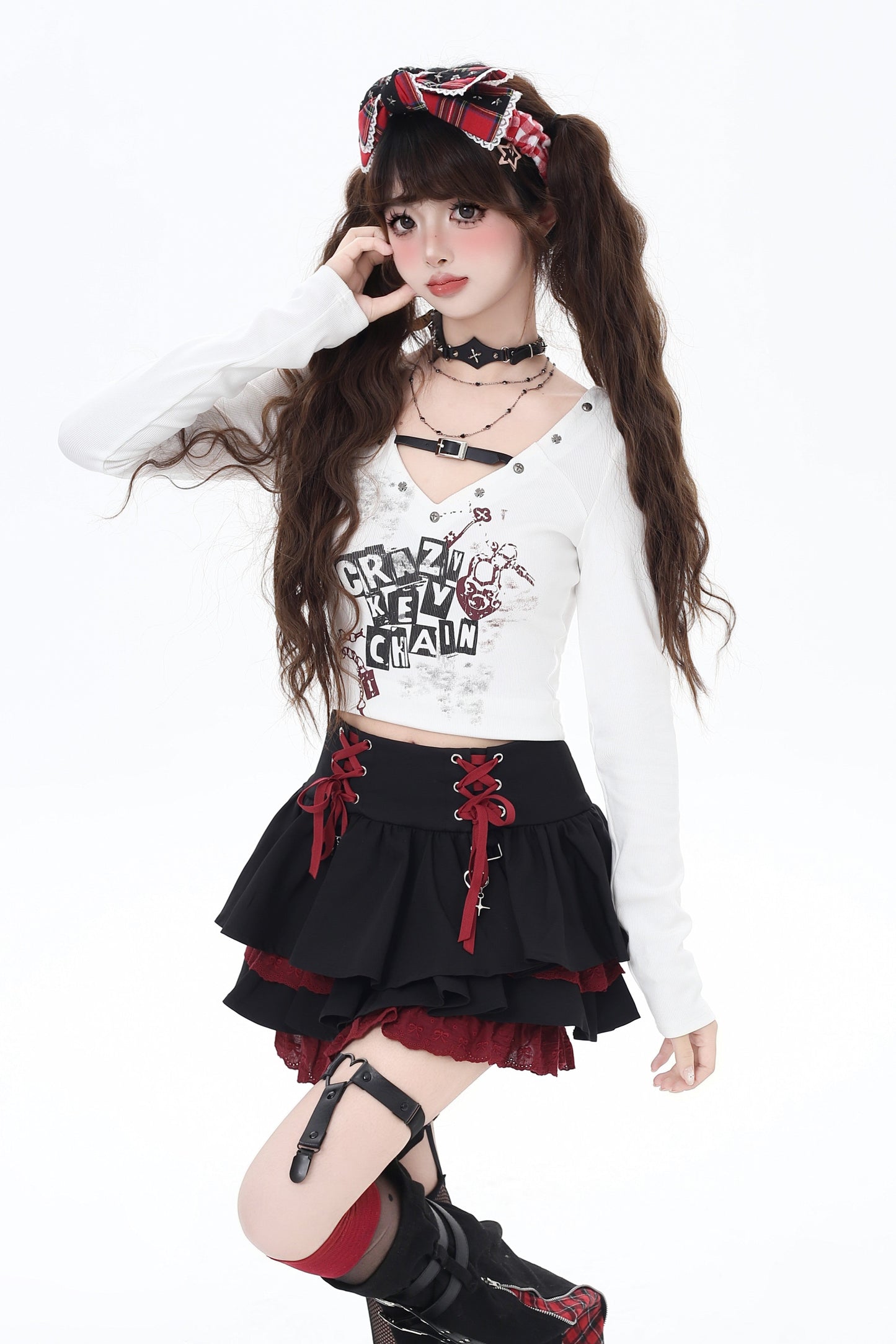 Vネッククロップドトップス