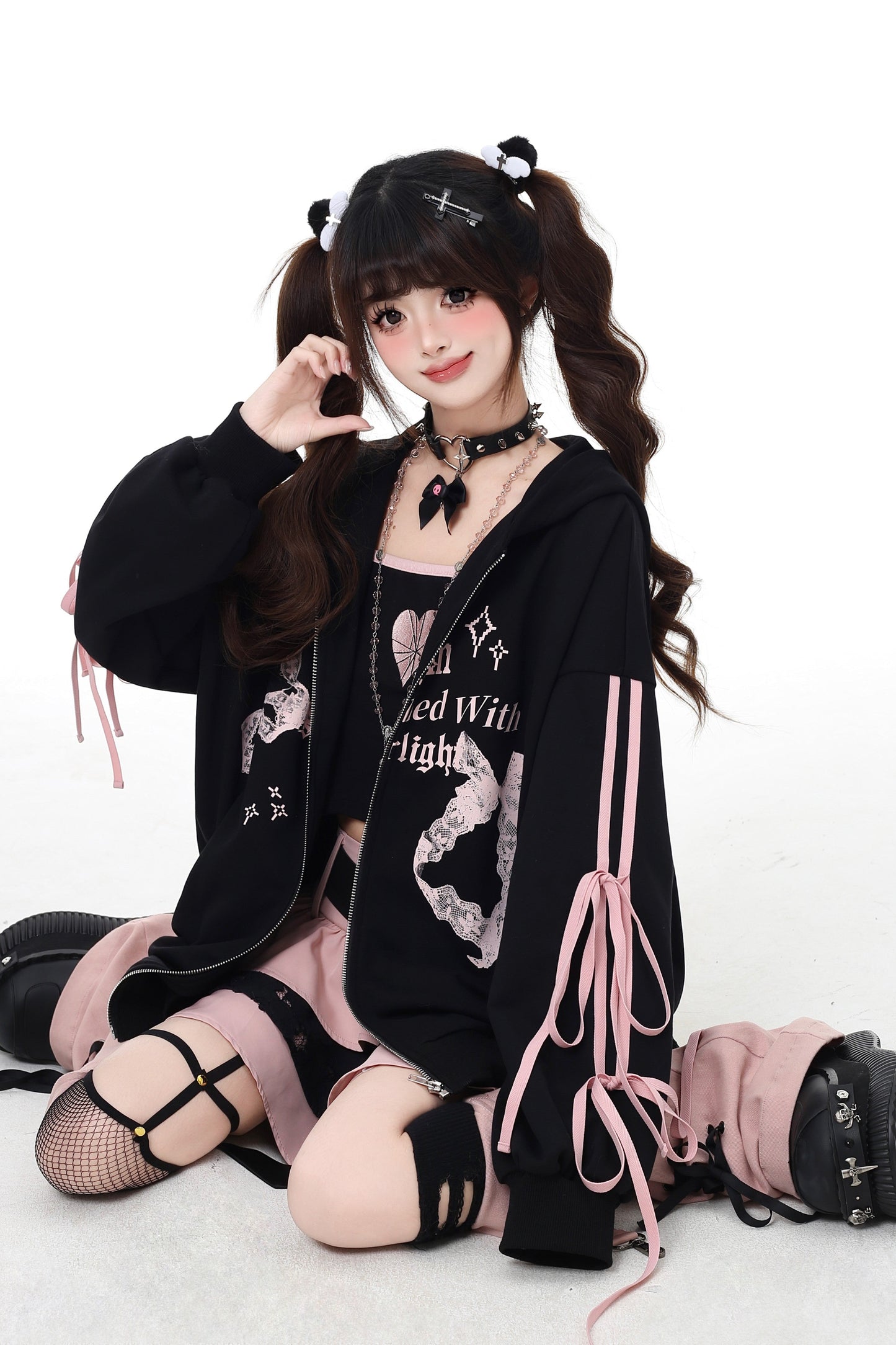 ボウタイルーズパーカー